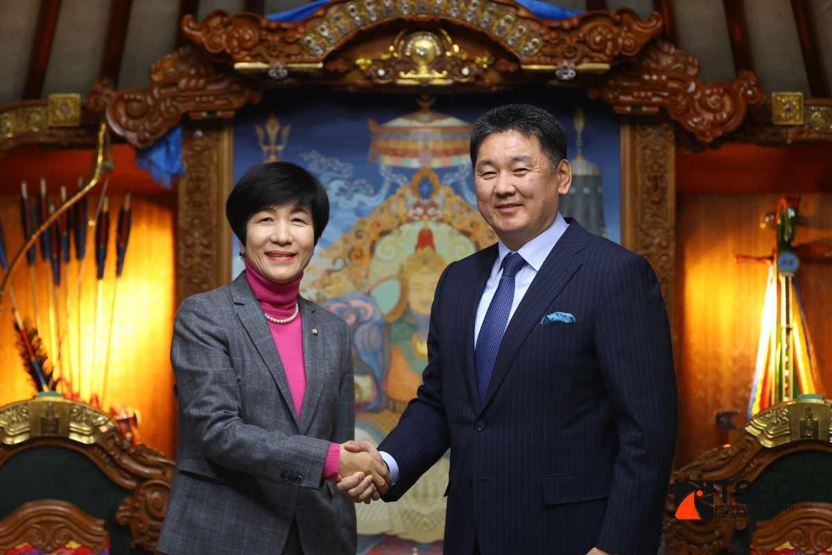 Монгол Улсын Ерөнхийлөгч У.Хүрэлсүх БНСУ-ын Үндэсний Ассамблейн дэд даргыг хүлээн авч уулзав